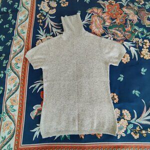 NWOT Future Paradise SZ-S Cashmere Turtle Neck Sweater